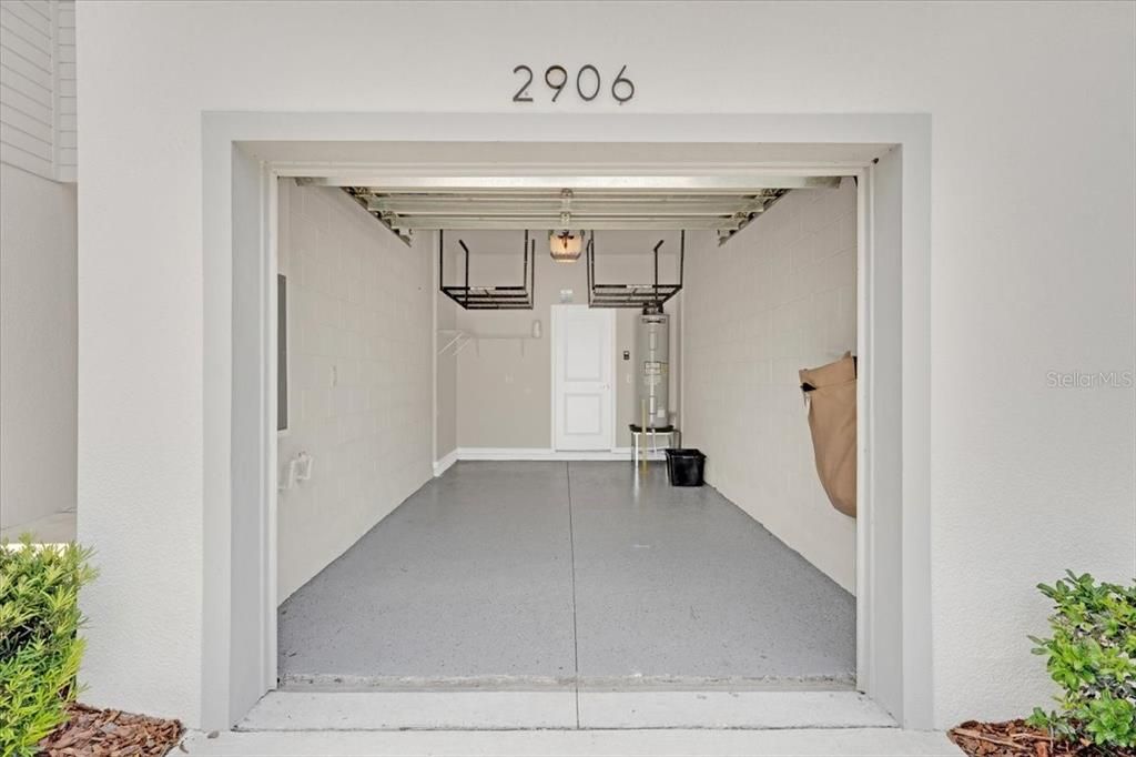 For Rent: $2,300 (2 beds, 2 baths, 1549 Square Feet)