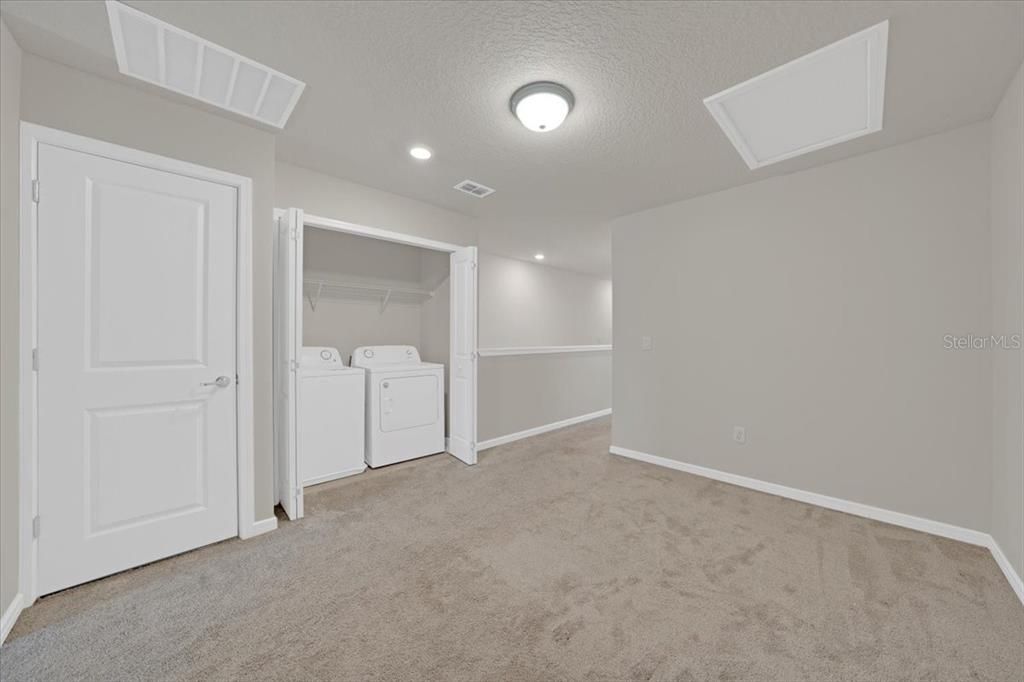 For Rent: $2,300 (2 beds, 2 baths, 1549 Square Feet)