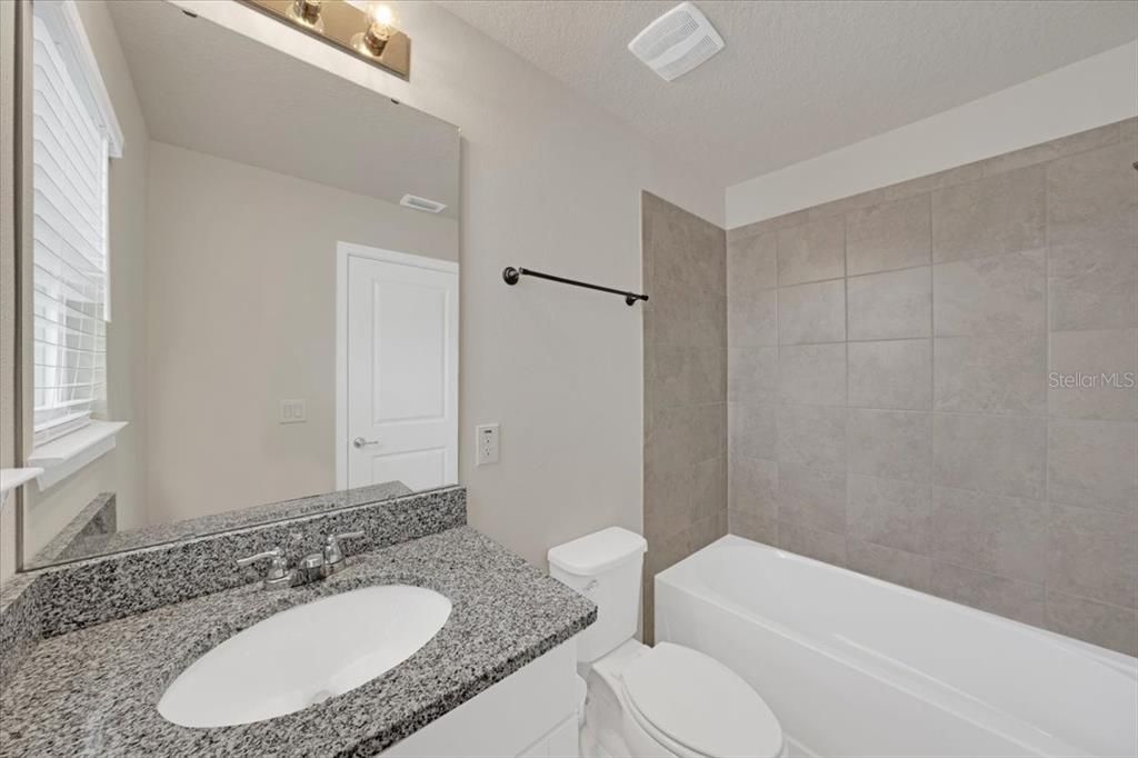 For Rent: $2,300 (2 beds, 2 baths, 1549 Square Feet)