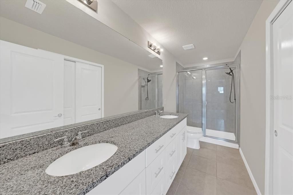 For Rent: $2,300 (2 beds, 2 baths, 1549 Square Feet)