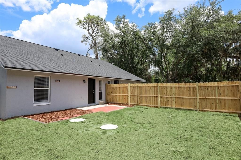 For Rent: $1,950 (3 beds, 2 baths, 1056 Square Feet)