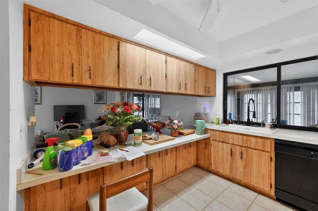 For Sale: $299,000 (3 beds, 2 baths, 2000 Square Feet)