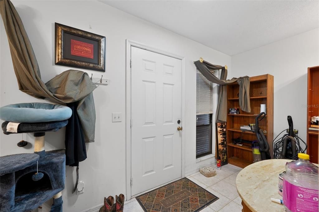 For Sale: $299,000 (3 beds, 2 baths, 2000 Square Feet)