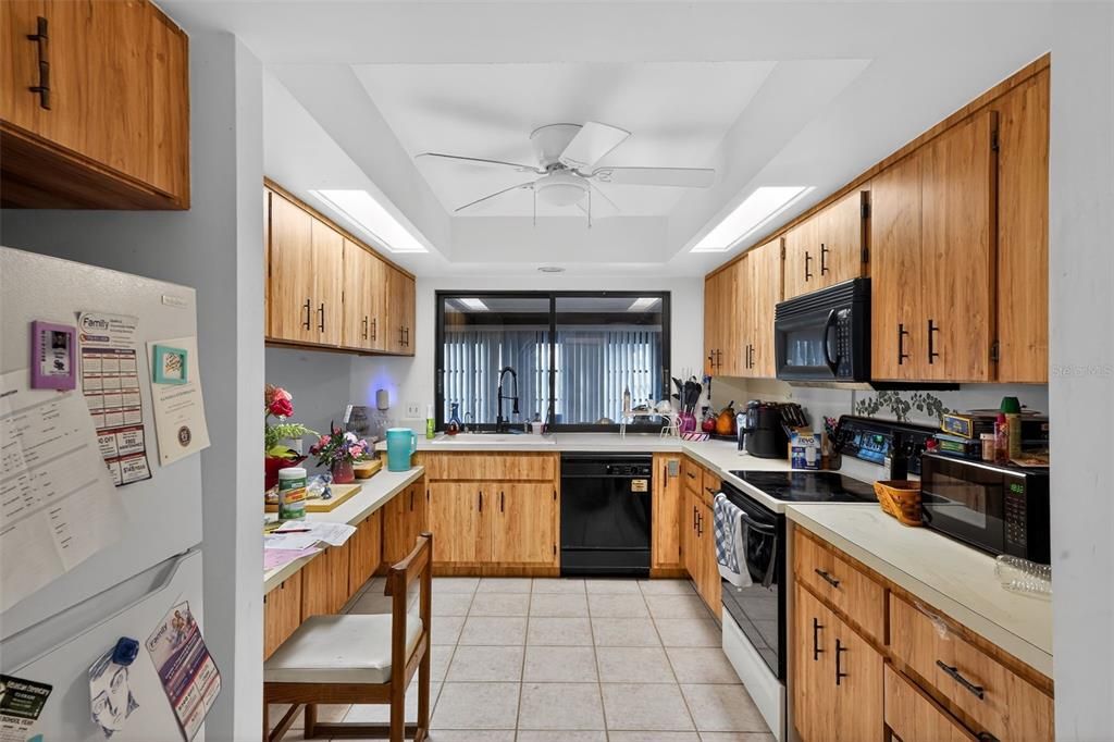 For Sale: $299,000 (3 beds, 2 baths, 2000 Square Feet)