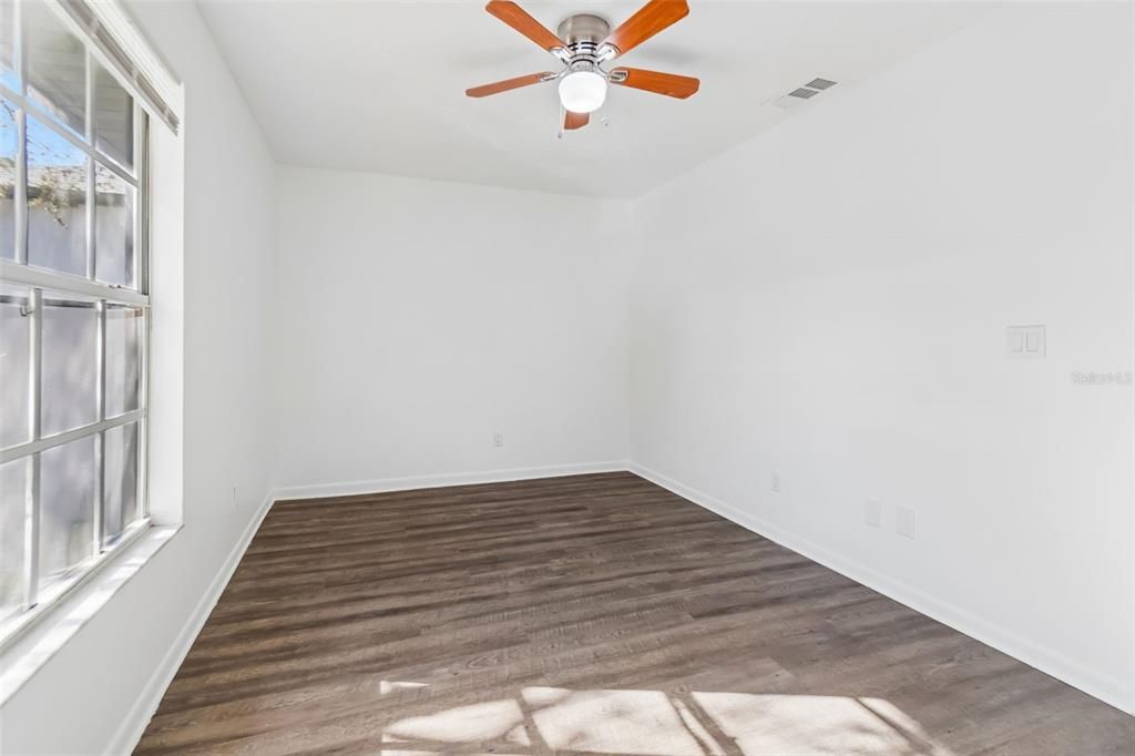 En Venta: $245,000 (3 camas, 2 baños, 1368 Pies cuadrados)