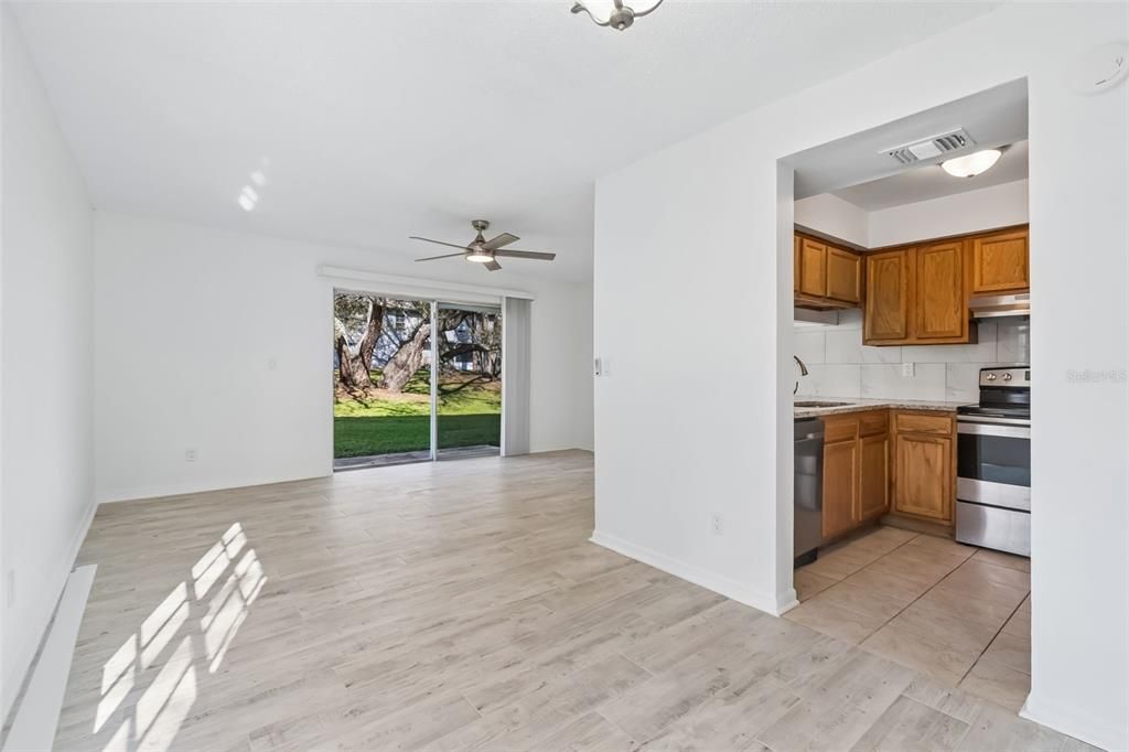 En Venta: $245,000 (3 camas, 2 baños, 1368 Pies cuadrados)