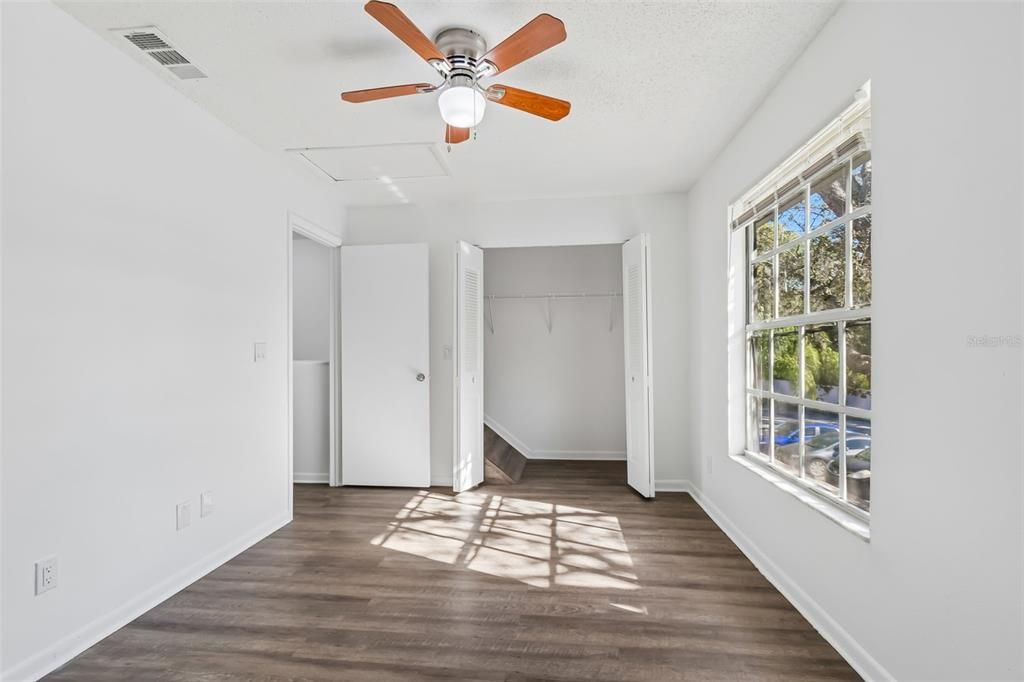 En Venta: $245,000 (3 camas, 2 baños, 1368 Pies cuadrados)