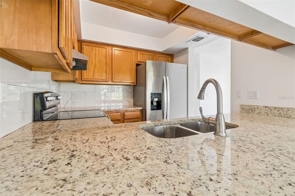 En Venta: $245,000 (3 camas, 2 baños, 1368 Pies cuadrados)
