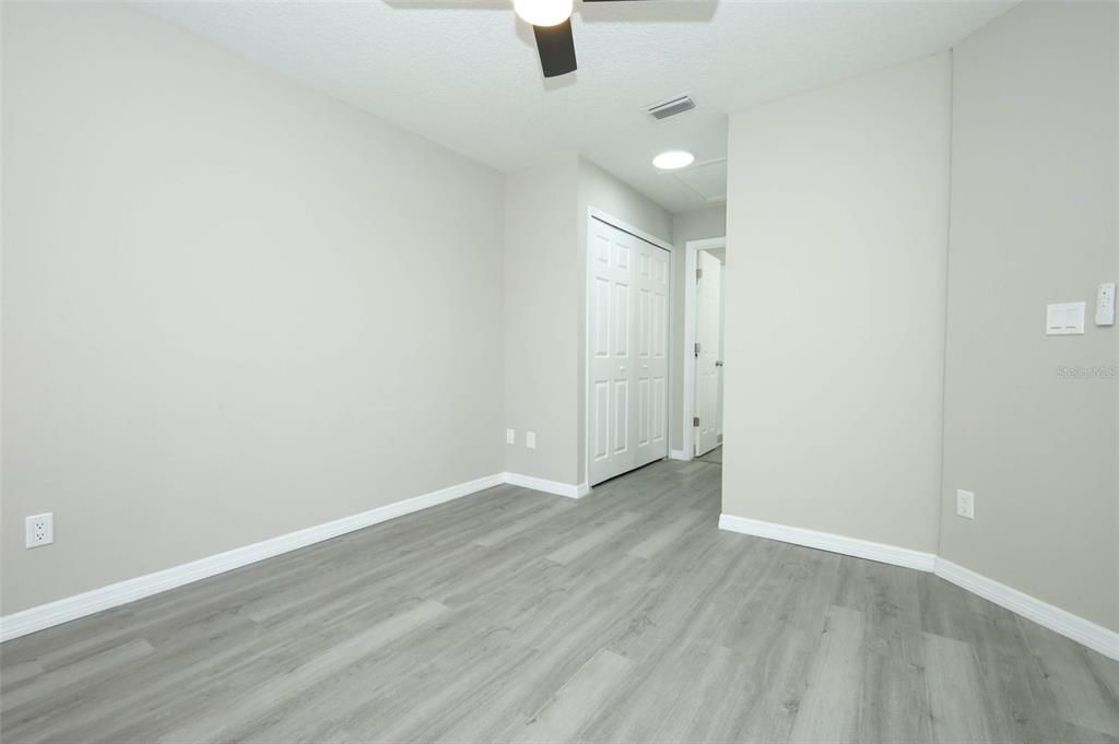 For Rent: $2,100 (3 beds, 2 baths, 1056 Square Feet)