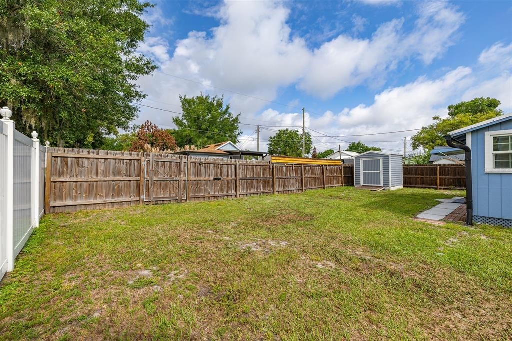 Active With Contract: $375,000 (3 beds, 2 baths, 1346 Square Feet)