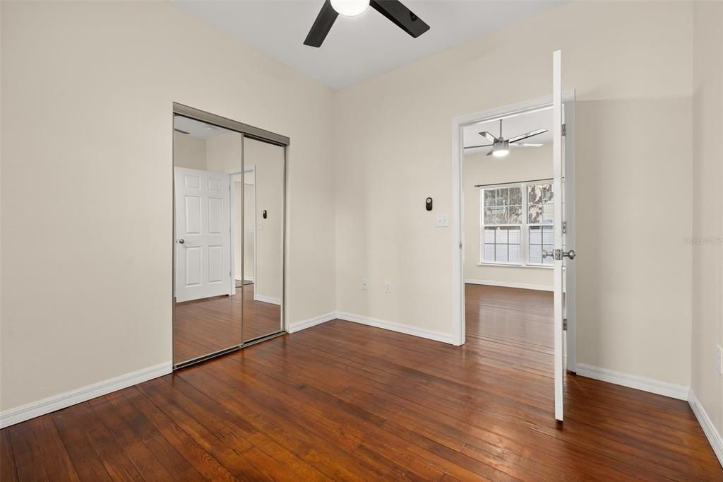 Active With Contract: $375,000 (3 beds, 2 baths, 1346 Square Feet)