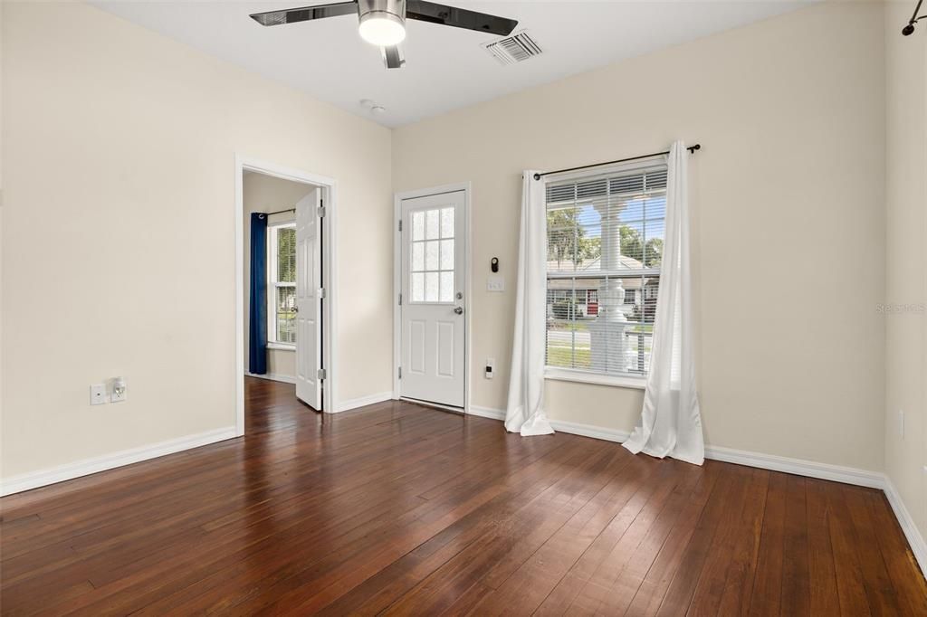 Active With Contract: $375,000 (3 beds, 2 baths, 1346 Square Feet)