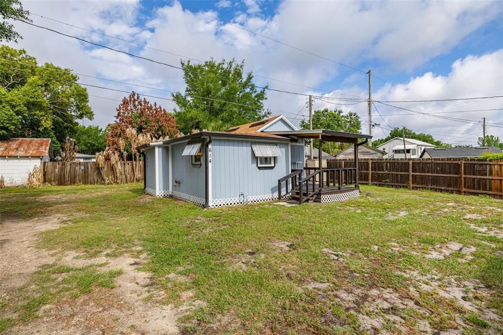 Active With Contract: $375,000 (3 beds, 2 baths, 1346 Square Feet)