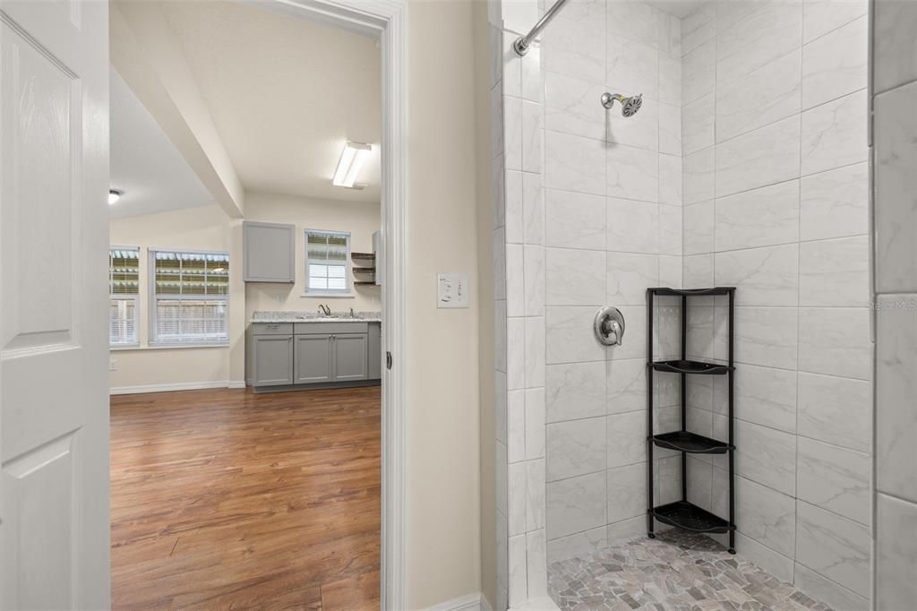 Active With Contract: $375,000 (3 beds, 2 baths, 1346 Square Feet)