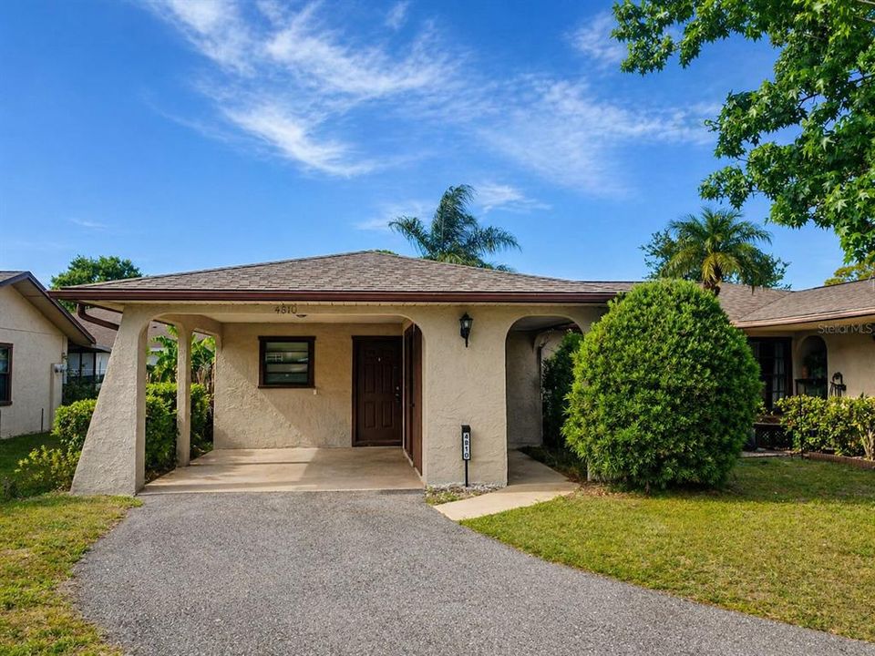 For Rent: $1,600 (2 beds, 1 baths, 784 Square Feet)