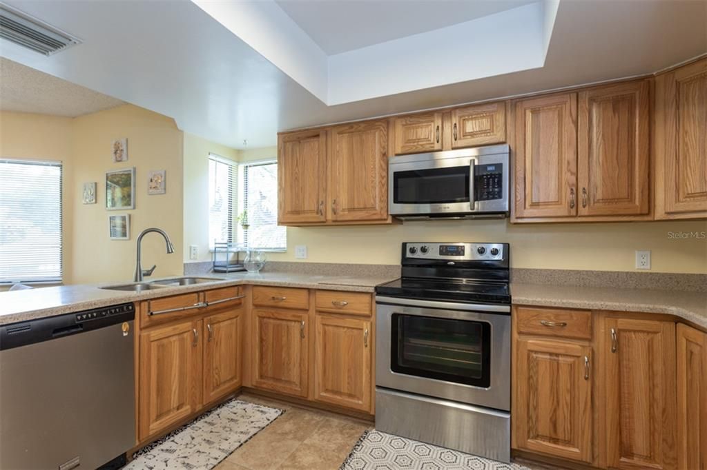 En Venta: $174,900 (2 camas, 2 baños, 1098 Pies cuadrados)