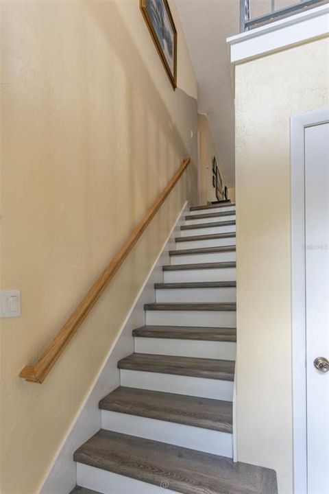 En Venta: $174,900 (2 camas, 2 baños, 1098 Pies cuadrados)