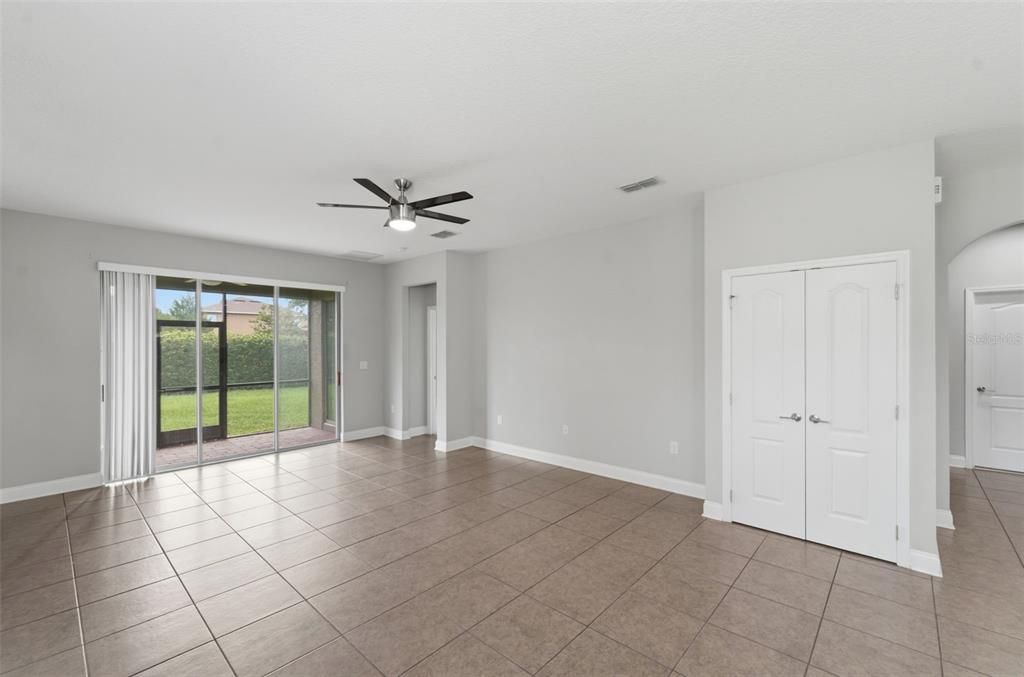 For Sale: $424,900 (3 beds, 2 baths, 2112 Square Feet)