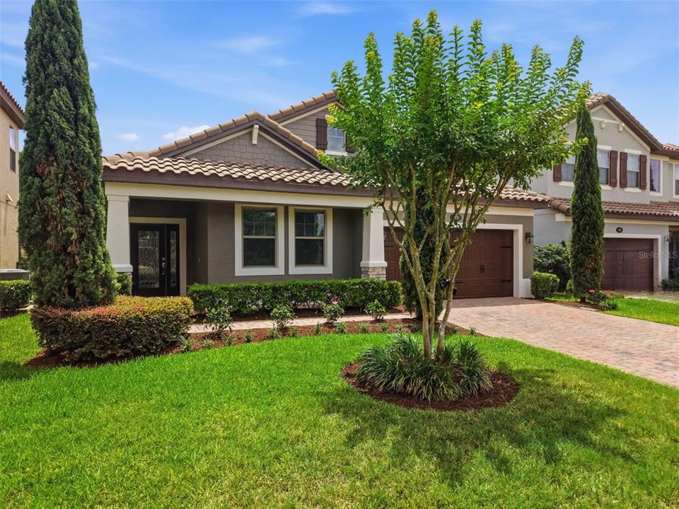 For Sale: $424,900 (3 beds, 2 baths, 2112 Square Feet)