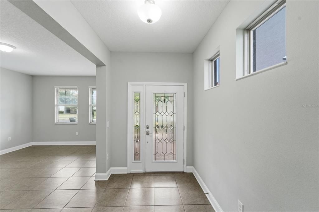 For Sale: $424,900 (3 beds, 2 baths, 2112 Square Feet)