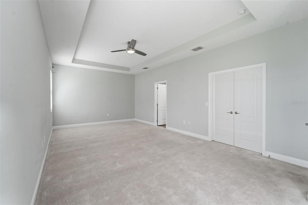 For Sale: $424,900 (3 beds, 2 baths, 2112 Square Feet)