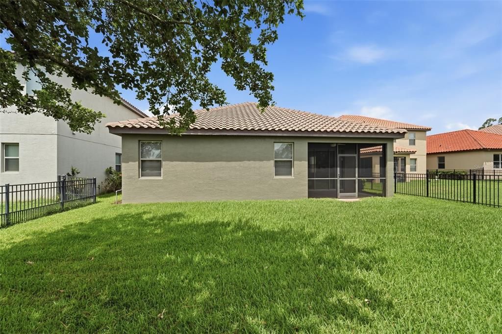 For Sale: $424,900 (3 beds, 2 baths, 2112 Square Feet)