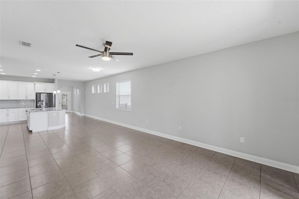 For Sale: $424,900 (3 beds, 2 baths, 2112 Square Feet)