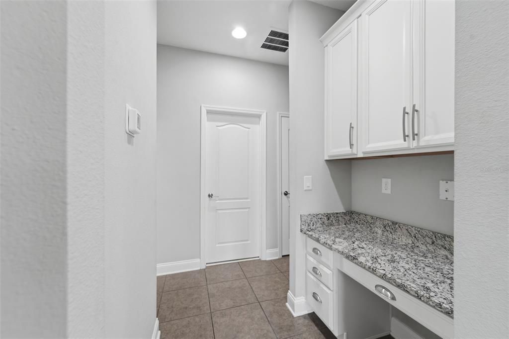 For Sale: $424,900 (3 beds, 2 baths, 2112 Square Feet)