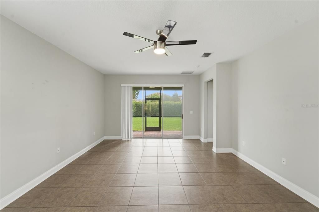 For Sale: $424,900 (3 beds, 2 baths, 2112 Square Feet)