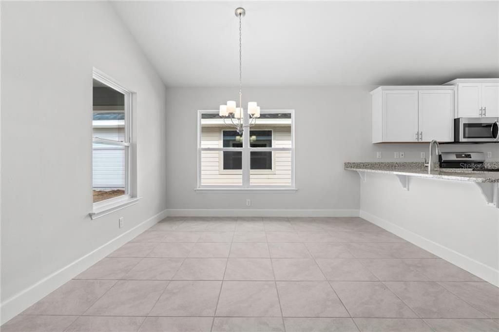 En Venta: $324,900 (3 camas, 2 baños, 1368 Pies cuadrados)