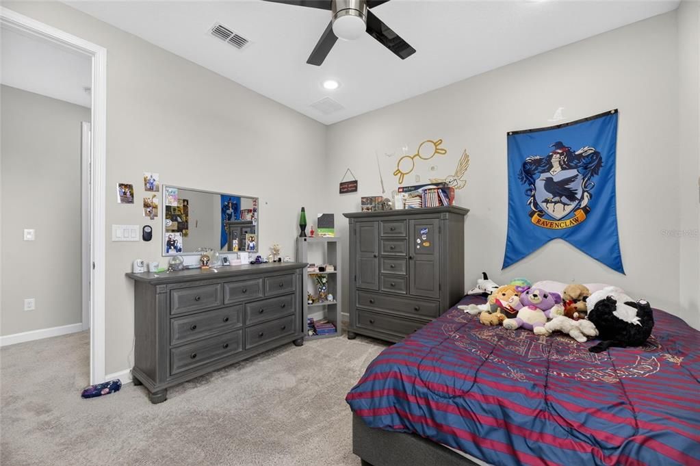 For Rent: $3,400 (5 beds, 3 baths, 2964 Square Feet)