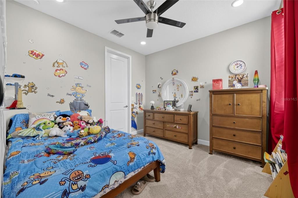 For Rent: $3,400 (5 beds, 3 baths, 2964 Square Feet)