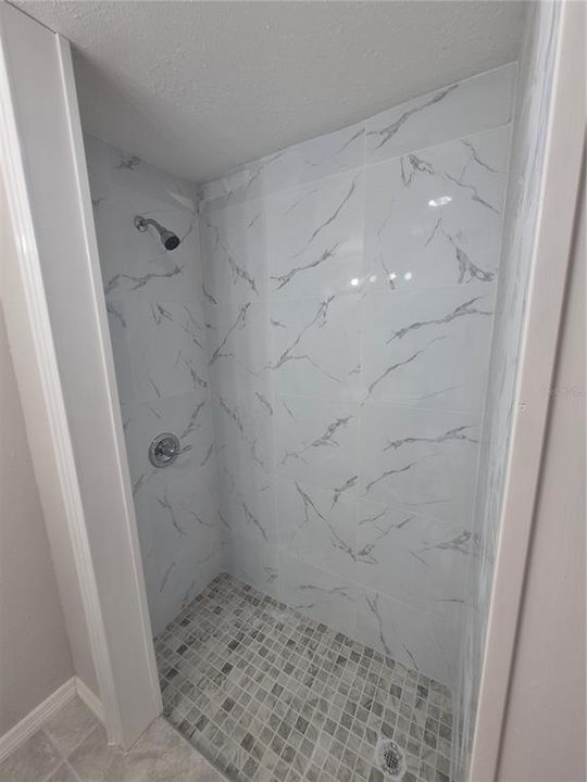 For Rent: $1,695 (4 beds, 2 baths, 900 Square Feet)