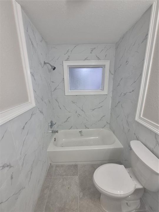 For Rent: $1,695 (4 beds, 2 baths, 900 Square Feet)