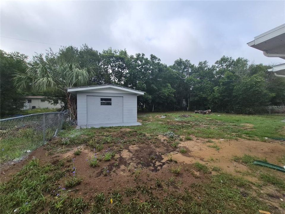 For Rent: $1,695 (4 beds, 2 baths, 900 Square Feet)