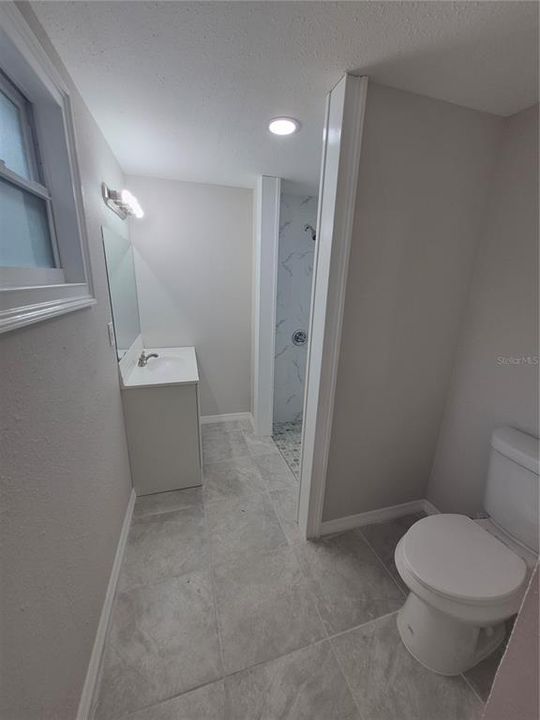 For Rent: $1,695 (4 beds, 2 baths, 900 Square Feet)