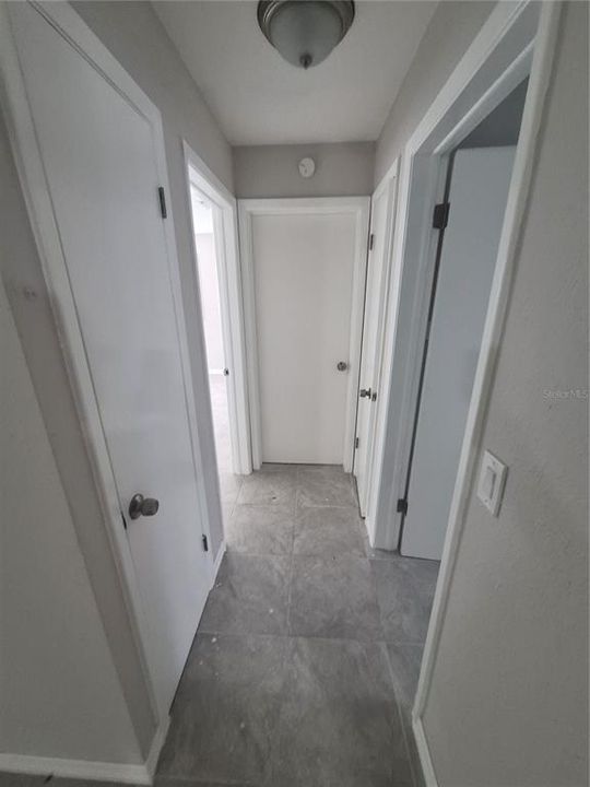 For Rent: $1,695 (4 beds, 2 baths, 900 Square Feet)