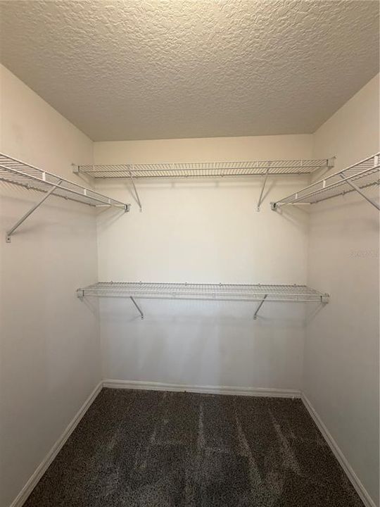 В аренду: $2,250 (4 спален, 2 ванн, 1848 Квадратных фут)