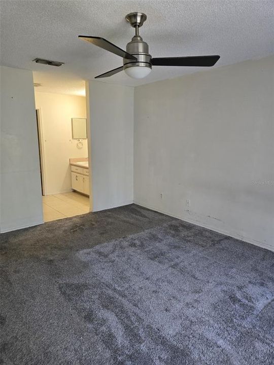 En Venta: $315,000 (3 camas, 2 baños, 1377 Pies cuadrados)