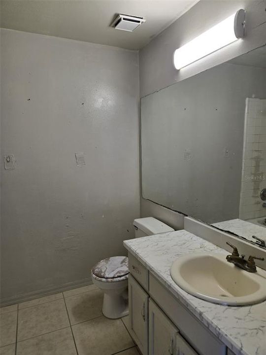 En Venta: $315,000 (3 camas, 2 baños, 1377 Pies cuadrados)