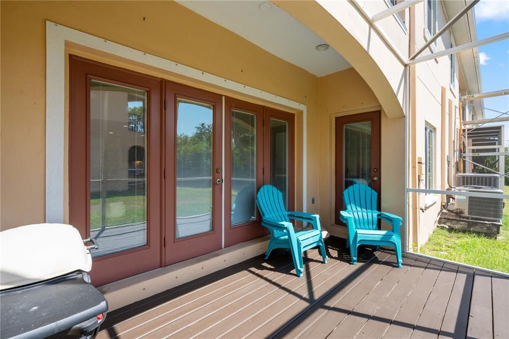 For Sale: $550,000 (3 beds, 2 baths, 2281 Square Feet)