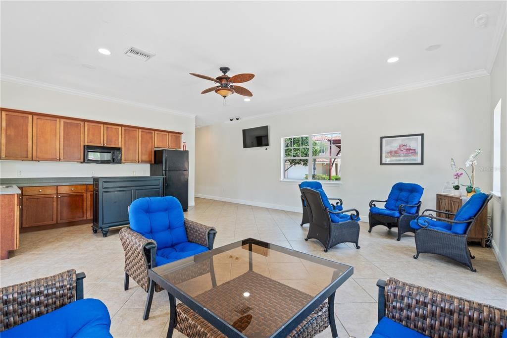 For Sale: $550,000 (3 beds, 2 baths, 2281 Square Feet)