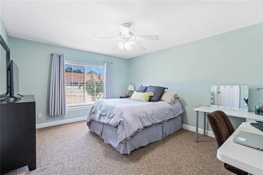 For Sale: $550,000 (3 beds, 2 baths, 2281 Square Feet)