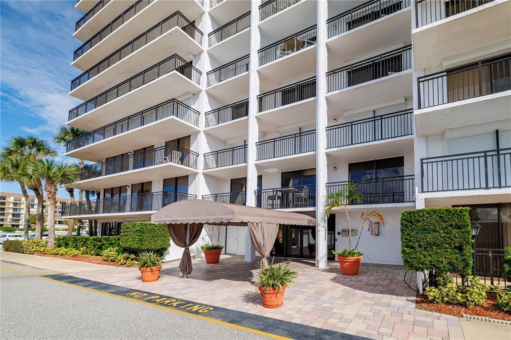 En Venta: $399,000 (2 camas, 2 baños, 1600 Pies cuadrados)
