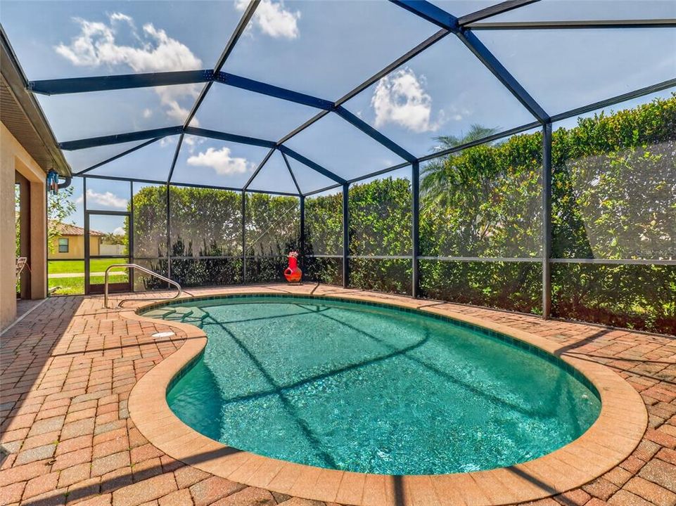 For Sale: $750,000 (5 beds, 3 baths, 3468 Square Feet)