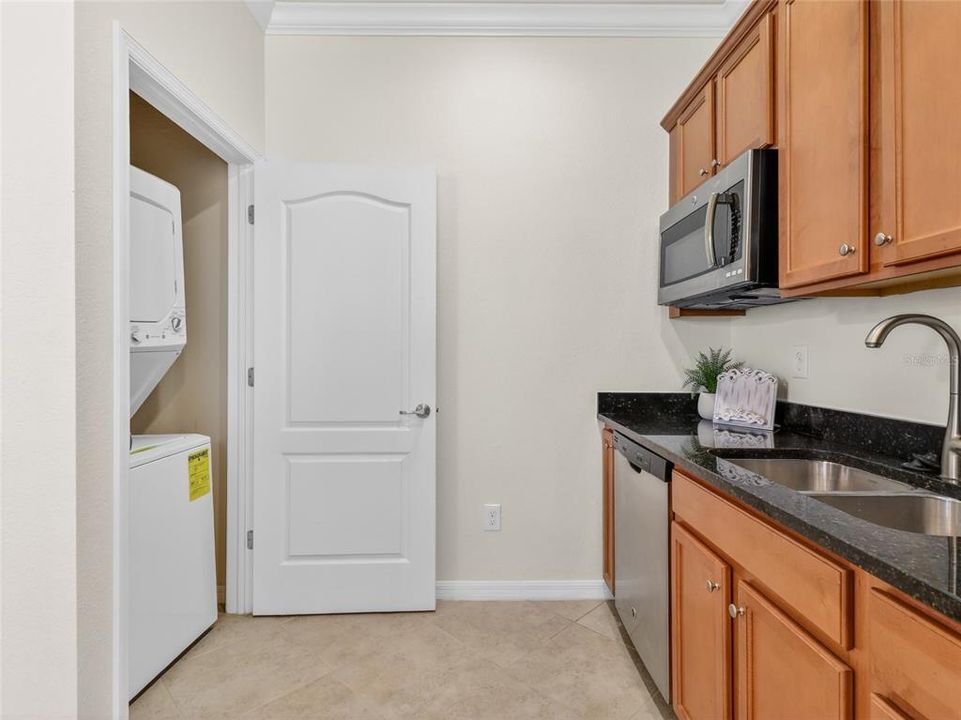 For Sale: $750,000 (5 beds, 3 baths, 3468 Square Feet)