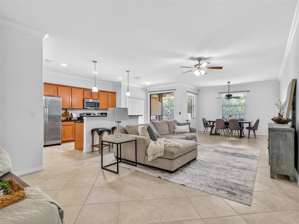 For Sale: $750,000 (5 beds, 3 baths, 3468 Square Feet)