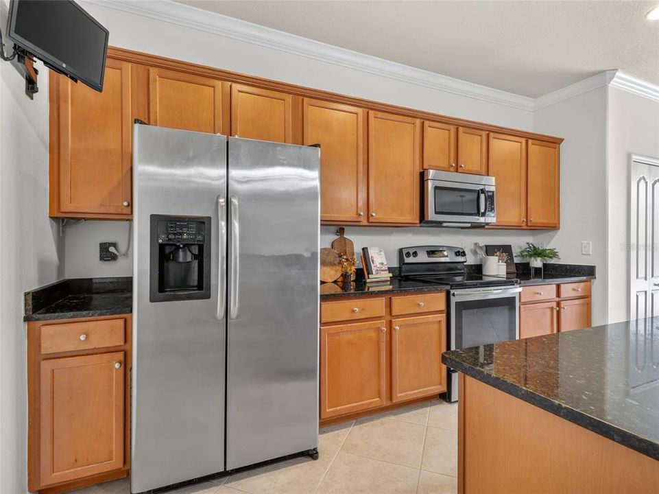 For Sale: $750,000 (5 beds, 3 baths, 3468 Square Feet)