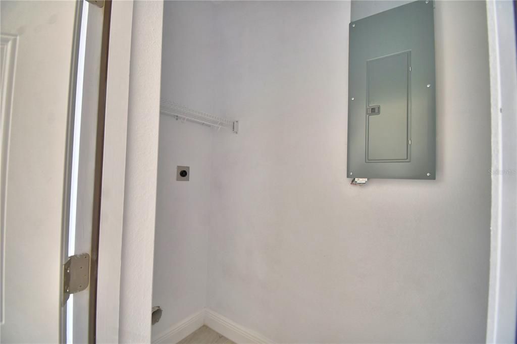 В аренду: $1,800 (3 спален, 2 ванн, 1220 Квадратных фут)