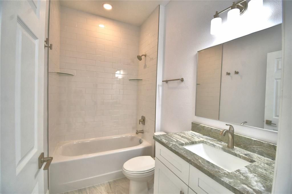 В аренду: $1,800 (3 спален, 2 ванн, 1220 Квадратных фут)